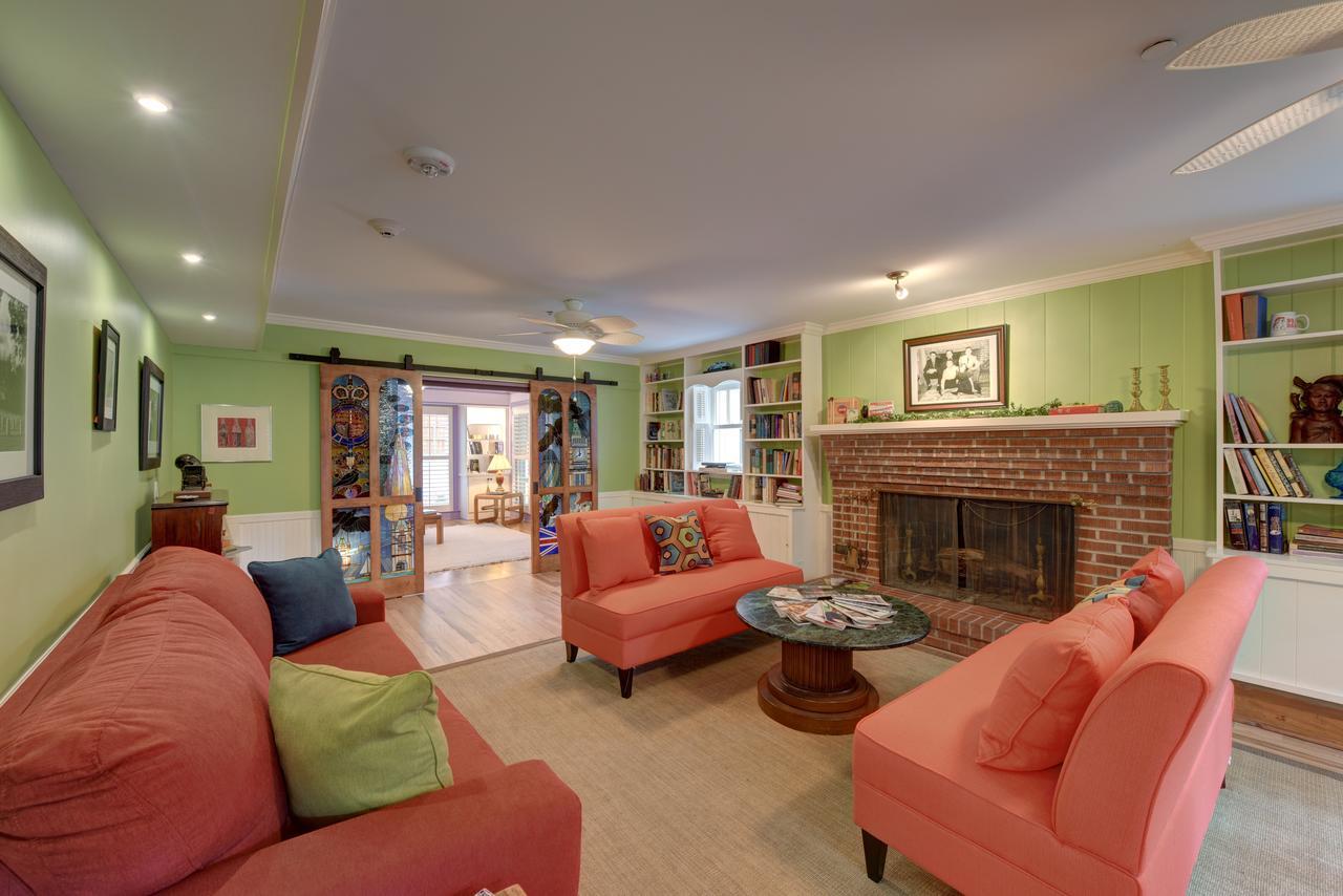 The Grey Owl Inn St. Simons Island エクステリア 写真