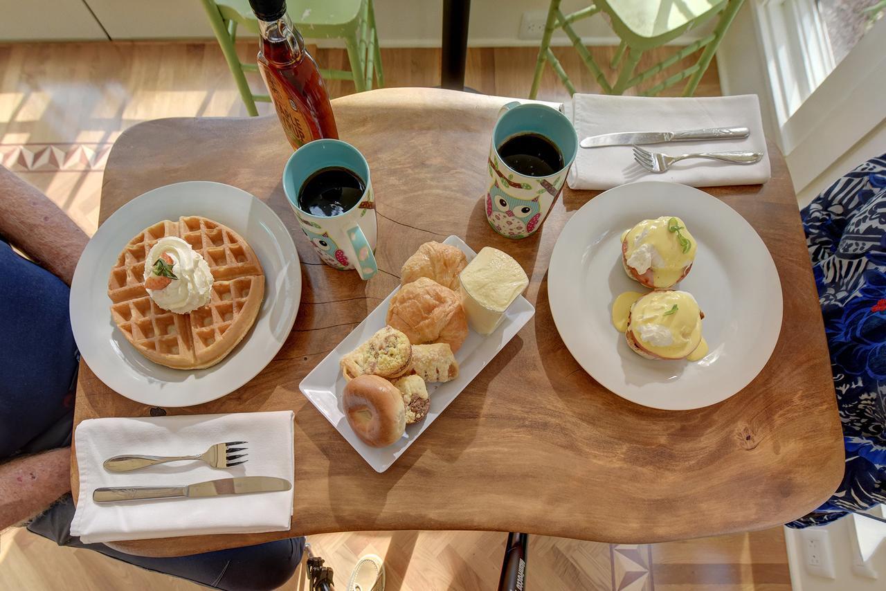 The Grey Owl Inn St. Simons Island エクステリア 写真