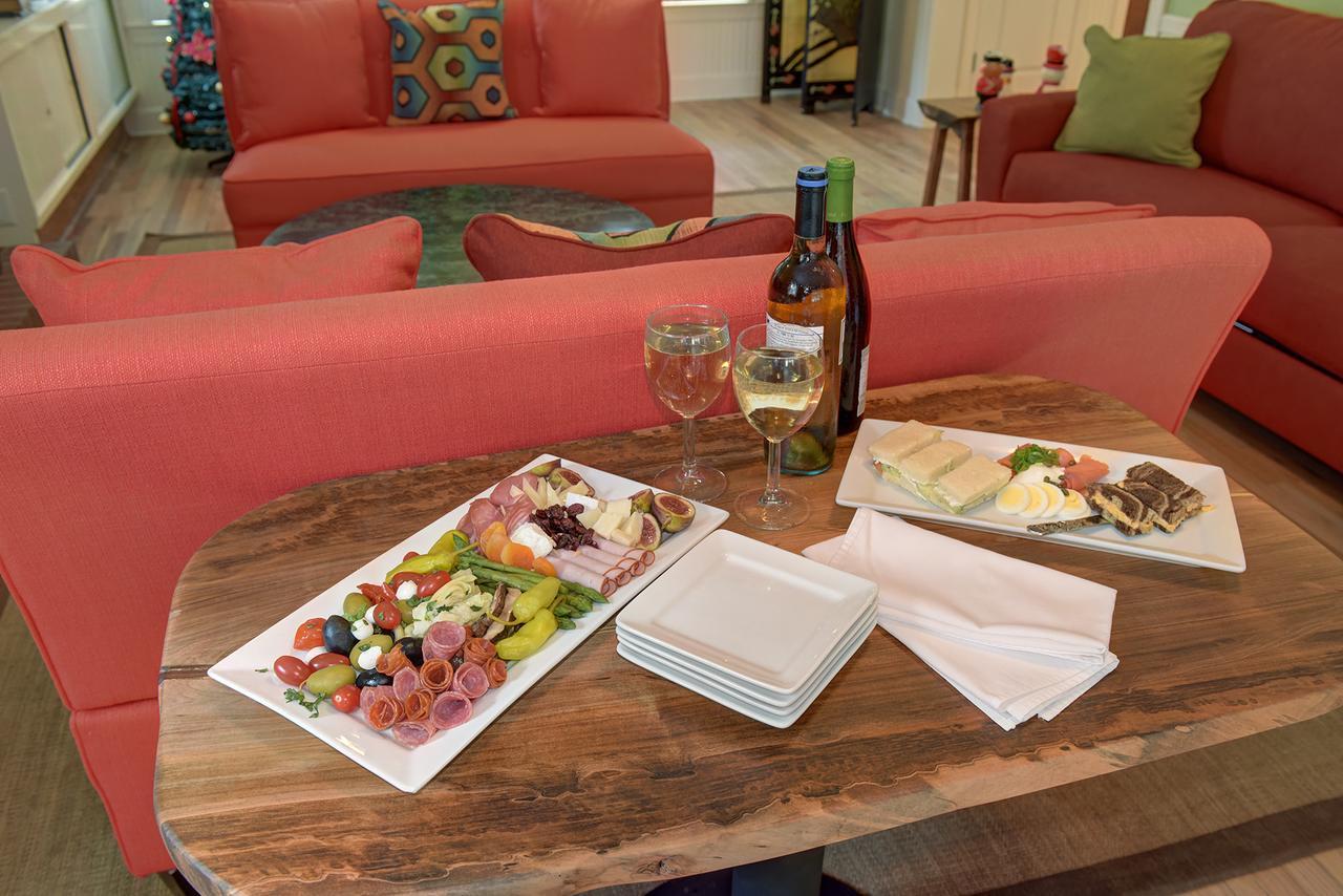 The Grey Owl Inn St. Simons Island エクステリア 写真