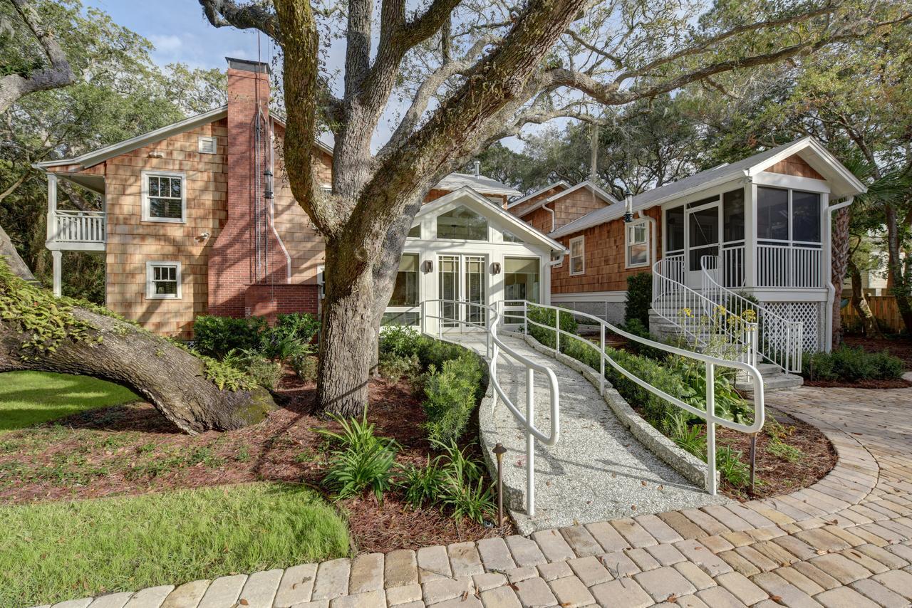 The Grey Owl Inn St. Simons Island エクステリア 写真