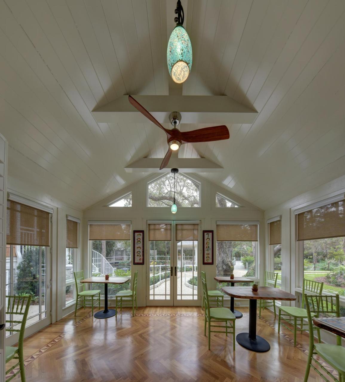 The Grey Owl Inn St. Simons Island エクステリア 写真