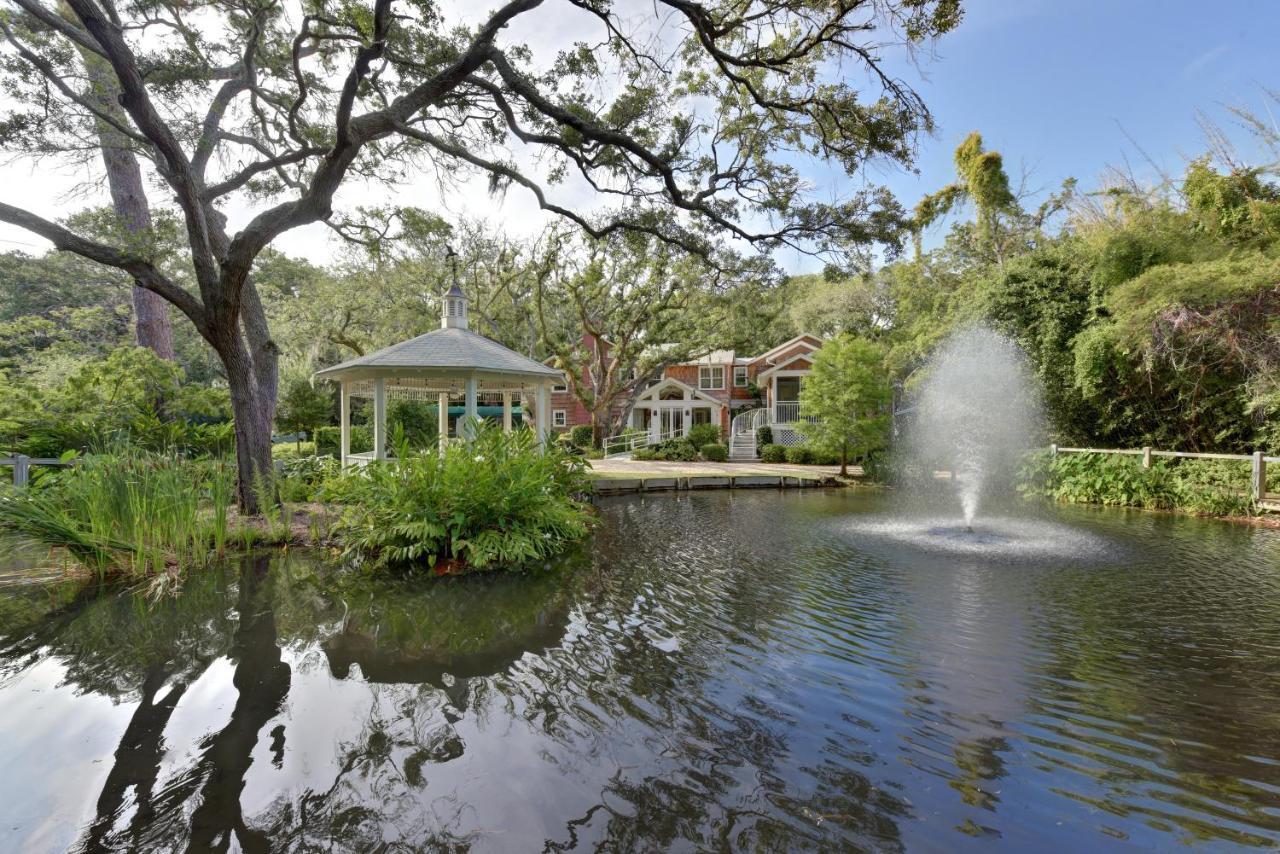 The Grey Owl Inn St. Simons Island エクステリア 写真